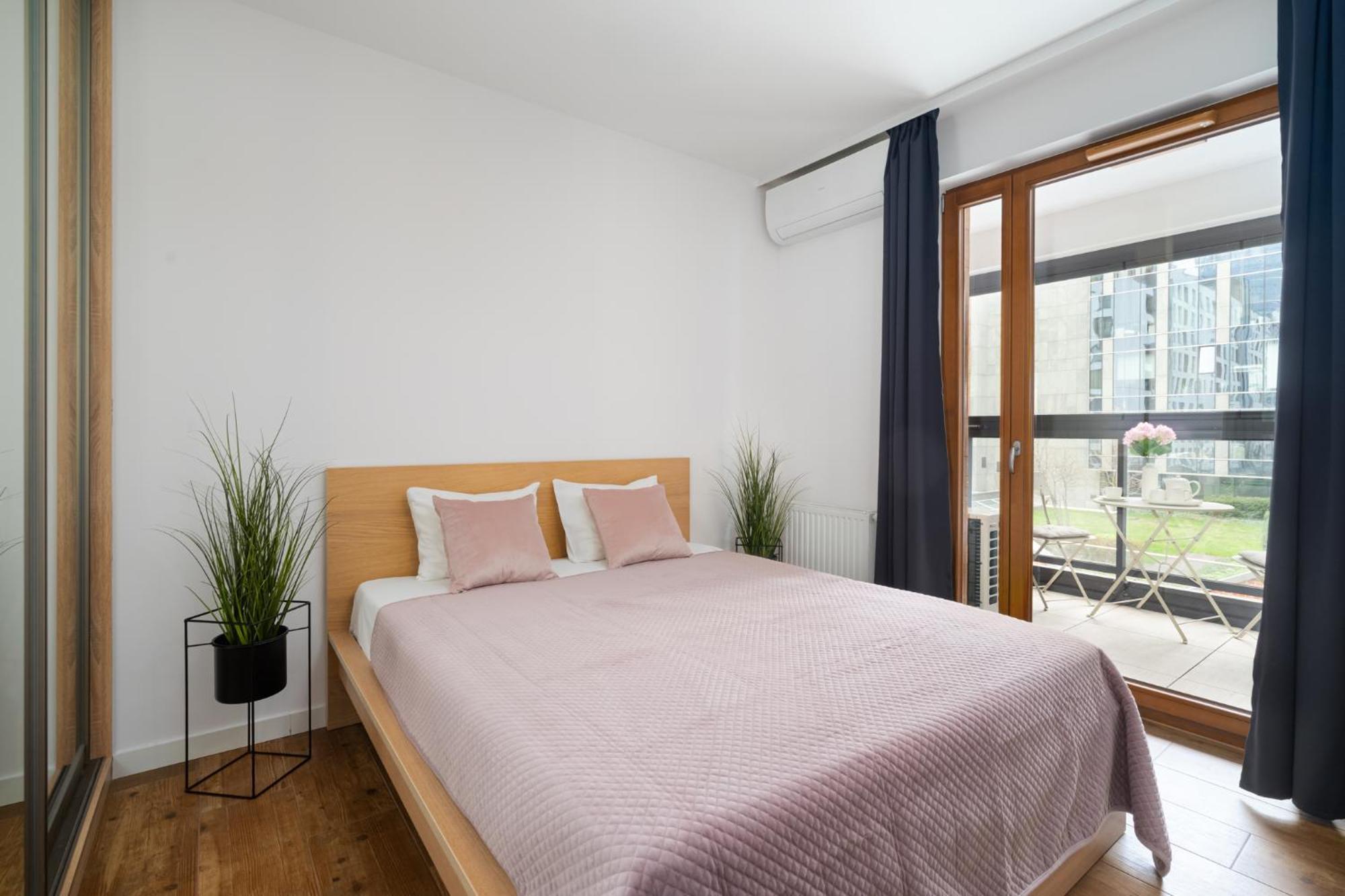 Golden Apartments Warsaw - Big Apartment In Luxury Building Near Metro Station-Grzybowska 85-5 Dış mekan fotoğraf